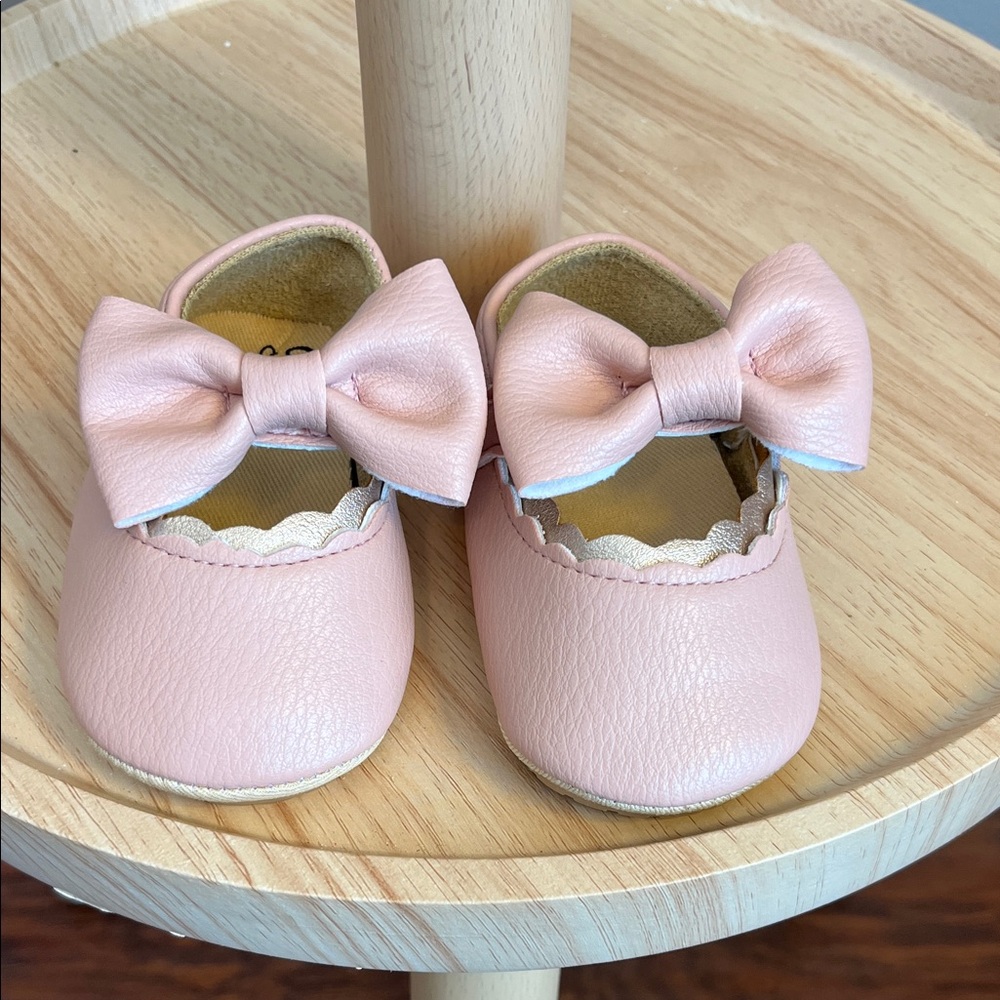 ⭐️⭐️ PICK 5 / $20 Hongteya Baby Girl Pink Bow Walker Shoes 6-12M